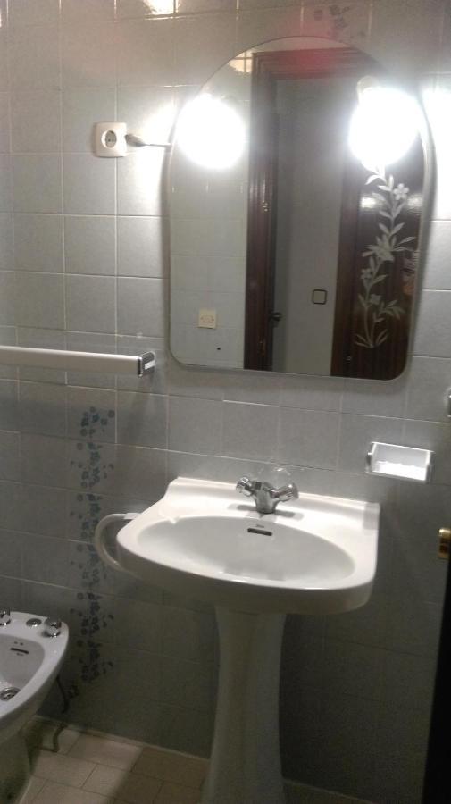 Piso Muy Amplio En Malaga . Apartment Exterior photo
